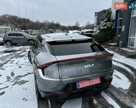 Серый Киа EV6, объемом двигателя 0 л и пробегом 38 тыс. км за 27499 $, фото 65 на Automoto.ua