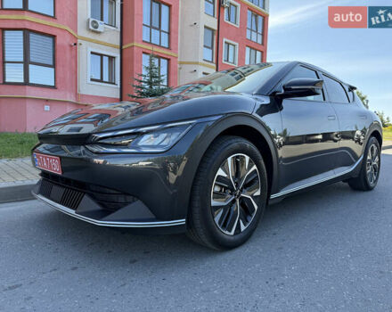 Серый Киа EV6, объемом двигателя 0 л и пробегом 9 тыс. км за 28500 $, фото 33 на Automoto.ua