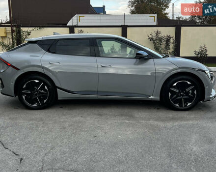 Серый Киа EV6, объемом двигателя 0 л и пробегом 1 тыс. км за 36900 $, фото 4 на Automoto.ua