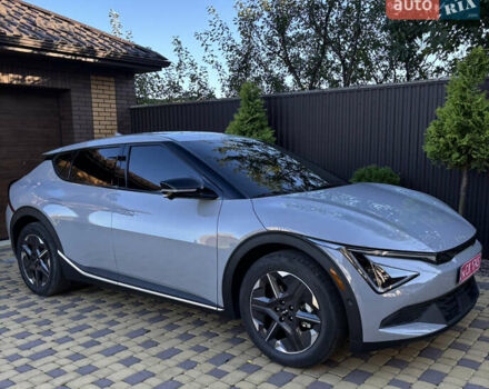 Серый Киа EV6, объемом двигателя 0 л и пробегом 3 тыс. км за 32999 $, фото 1 на Automoto.ua