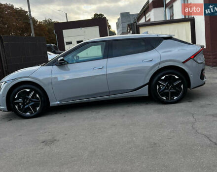 Сірий Кіа EV6, об'ємом двигуна 0 л та пробігом 1 тис. км за 38499 $, фото 3 на Automoto.ua