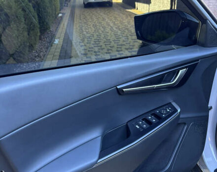 Серый Киа EV6, объемом двигателя 0 л и пробегом 3 тыс. км за 32999 $, фото 21 на Automoto.ua