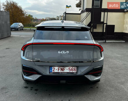 Сірий Кіа EV6, об'ємом двигуна 0 л та пробігом 1 тис. км за 38499 $, фото 6 на Automoto.ua