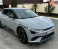Серый Киа EV6, объемом двигателя 0 л и пробегом 1 тыс. км за 36900 $, фото 3 на Automoto.ua