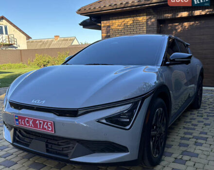Серый Киа EV6, объемом двигателя 0 л и пробегом 3 тыс. км за 32999 $, фото 3 на Automoto.ua