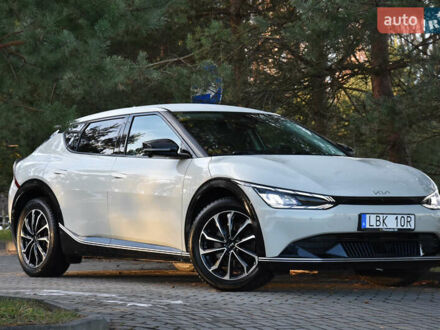 Киа EV6 2022 в Дрогобыче на Automoto.ua Серый Киа EV6, объемом двигателя 0 л и пробегом 66 тыс. км за 30700 $, фото 1 на Automoto.ua