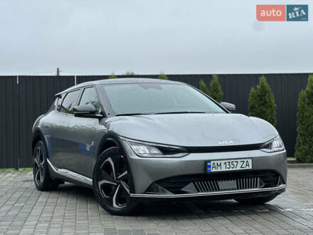Киа EV6 2023 в Житомире на Automoto.ua Серый Киа EV6, объемом двигателя 0 л и пробегом 23 тыс. км за 26999 $, фото 1 на Automoto.ua