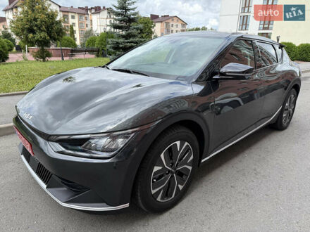 Киа EV6 2024 в Ровно на Automoto.ua Серый Киа EV6, объемом двигателя 0 л и пробегом 9 тыс. км за 28500 $, фото 1 на Automoto.ua