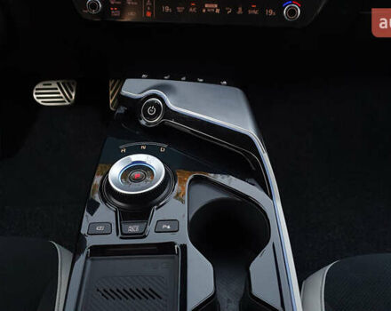 Синий Киа EV6, объемом двигателя 0 л и пробегом 9 тыс. км за 76704 $, фото 19 на Automoto.ua