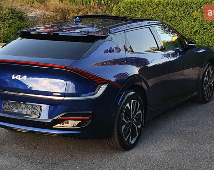 Синий Киа EV6, объемом двигателя 0 л и пробегом 9 тыс. км за 76704 $, фото 1 на Automoto.ua