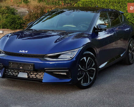 Синий Киа EV6, объемом двигателя 0 л и пробегом 9 тыс. км за 76704 $, фото 8 на Automoto.ua