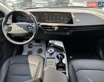 Киа EV6 2021 в Львове на Automoto.ua Синий Киа EV6, объемом двигателя 0 л и пробегом 95 тыс. км за 26500 $, фото 27 на Automoto.ua