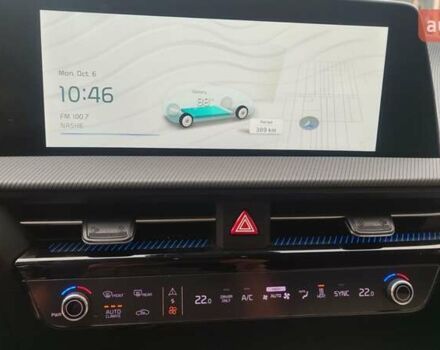 Синій Кіа EV6, об'ємом двигуна 0 л та пробігом 73 тис. км за 24200 $, фото 12 на Automoto.ua