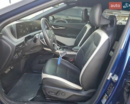 Синий Киа EV6, объемом двигателя 0 л и пробегом 57 тыс. км за 8600 $, фото 6 на Automoto.ua