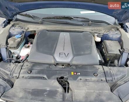 Синий Киа EV6, объемом двигателя 0 л и пробегом 57 тыс. км за 8600 $, фото 10 на Automoto.ua