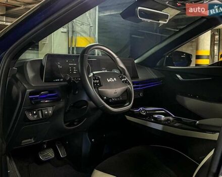 Синий Киа EV6, объемом двигателя 0 л и пробегом 45 тыс. км за 26990 $, фото 43 на Automoto.ua