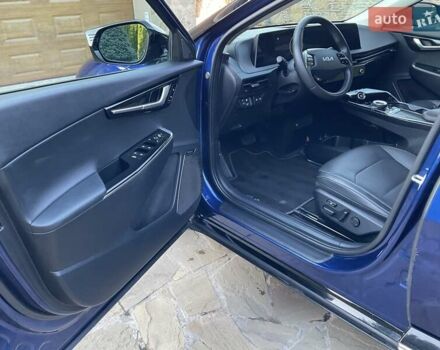 Синий Киа EV6, объемом двигателя 0 л и пробегом 87 тыс. км за 21499 $, фото 12 на Automoto.ua