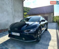Синий Киа EV6, объемом двигателя 0 л и пробегом 70 тыс. км за 26000 $, фото 2 на Automoto.ua