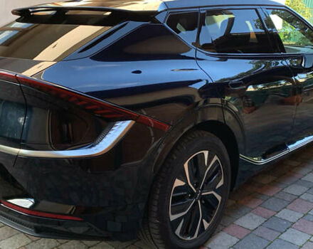 Синий Киа EV6, объемом двигателя 0 л и пробегом 36 тыс. км за 26750 $, фото 3 на Automoto.ua