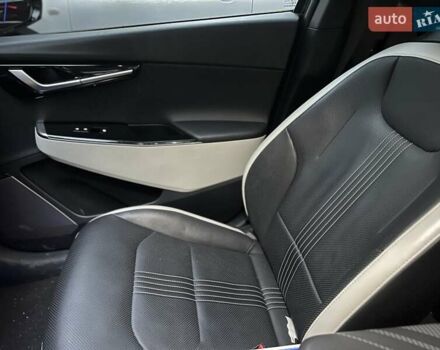 Синий Киа EV6, объемом двигателя 0 л и пробегом 38 тыс. км за 30100 $, фото 16 на Automoto.ua