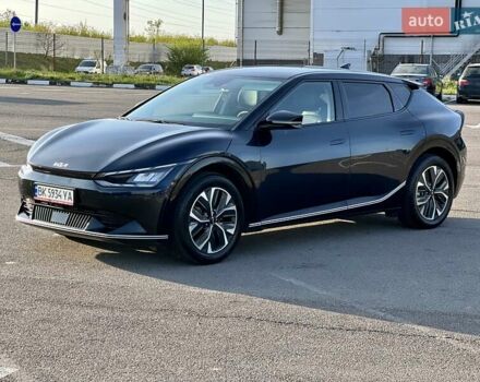 Синий Киа EV6, объемом двигателя 0 л и пробегом 40 тыс. км за 28450 $, фото 1 на Automoto.ua