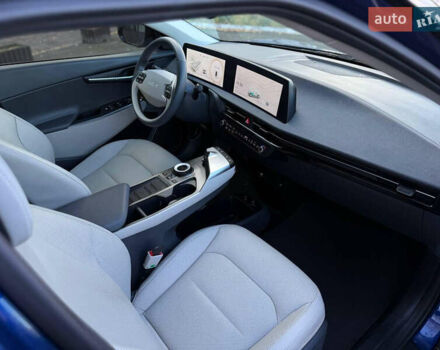Синий Киа EV6, объемом двигателя 0 л и пробегом 35 тыс. км за 26500 $, фото 12 на Automoto.ua