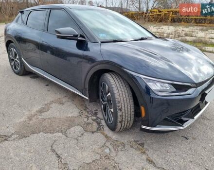 Синій Кіа EV6, об'ємом двигуна 0 л та пробігом 55 тис. км за 24999 $, фото 3 на Automoto.ua