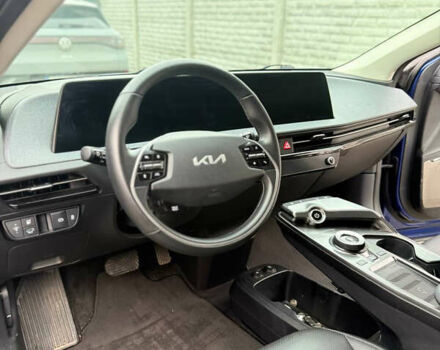 Синій Кіа EV6, об'ємом двигуна 0 л та пробігом 55 тис. км за 24900 $, фото 14 на Automoto.ua