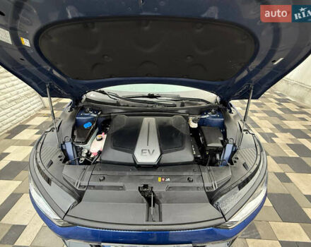 Синій Кіа EV6, об'ємом двигуна 0 л та пробігом 55 тис. км за 24900 $, фото 21 на Automoto.ua