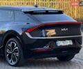 Синій Кіа EV6, об'ємом двигуна 0 л та пробігом 100 тис. км за 22700 $, фото 57 на Automoto.ua