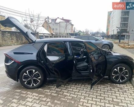 Синій Кіа EV6, об'ємом двигуна 0 л та пробігом 20 тис. км за 25600 $, фото 11 на Automoto.ua
