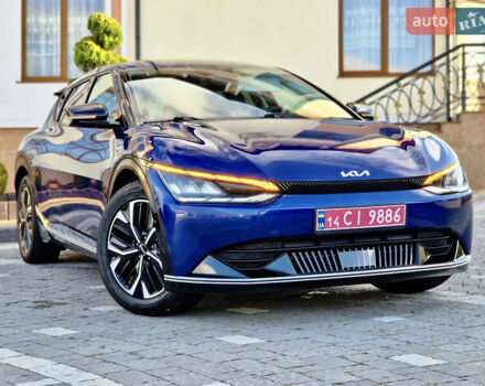 Синий Киа EV6, объемом двигателя 0 л и пробегом 243 тыс. км за 20700 $, фото 6 на Automoto.ua