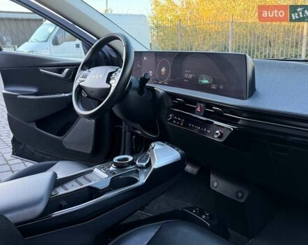 Синій Кіа EV6, об'ємом двигуна 0 л та пробігом 100 тис. км за 22700 $, фото 100 на Automoto.ua