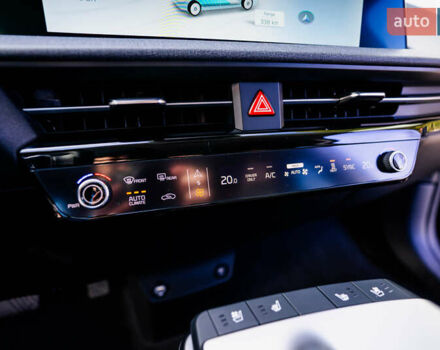 Синий Киа EV6, объемом двигателя 0 л и пробегом 1 тыс. км за 40000 $, фото 42 на Automoto.ua