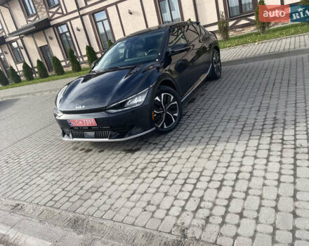 Синий Киа EV6, объемом двигателя 0 л и пробегом 103 тыс. км за 21900 $, фото 2 на Automoto.ua