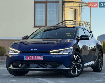 Синий Киа EV6, объемом двигателя 0 л и пробегом 243 тыс. км за 19999 $, фото 2 на Automoto.ua