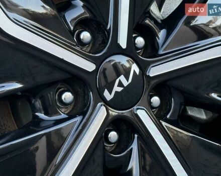 Синій Кіа EV6, об'ємом двигуна 0 л та пробігом 100 тис. км за 22700 $, фото 11 на Automoto.ua