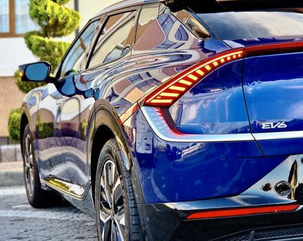 Синий Киа EV6, объемом двигателя 0 л и пробегом 243 тыс. км за 20700 $, фото 45 на Automoto.ua