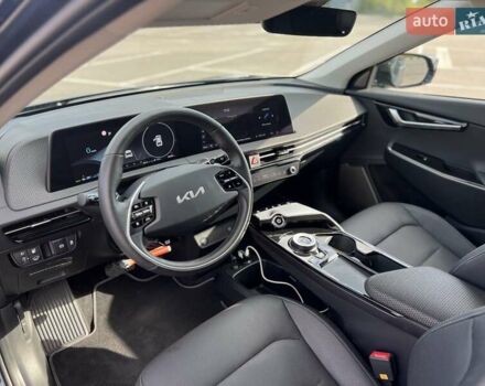 Синий Киа EV6, объемом двигателя 0 л и пробегом 40 тыс. км за 28450 $, фото 46 на Automoto.ua