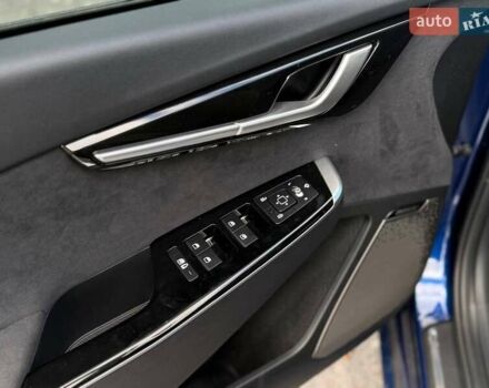 Синий Киа EV6, объемом двигателя 0 л и пробегом 1 тыс. км за 33500 $, фото 10 на Automoto.ua