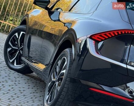 Синій Кіа EV6, об'ємом двигуна 0 л та пробігом 100 тис. км за 22700 $, фото 58 на Automoto.ua