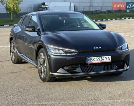 Синий Киа EV6, объемом двигателя 0 л и пробегом 40 тыс. км за 28450 $, фото 4 на Automoto.ua