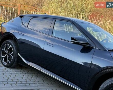 Синій Кіа EV6, об'ємом двигуна 0 л та пробігом 100 тис. км за 22700 $, фото 15 на Automoto.ua