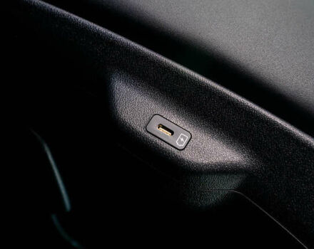 Синий Киа EV6, объемом двигателя 0 л и пробегом 1 тыс. км за 40000 $, фото 24 на Automoto.ua