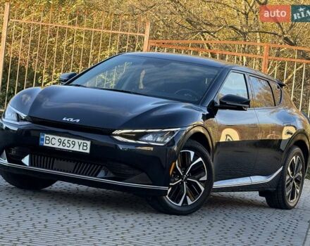 Синій Кіа EV6, об'ємом двигуна 0 л та пробігом 100 тис. км за 22700 $, фото 20 на Automoto.ua