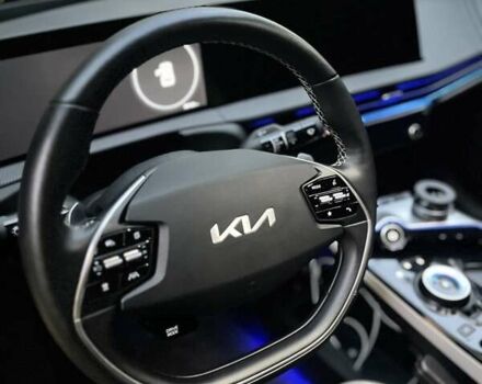 Синий Киа EV6, объемом двигателя 0 л и пробегом 38 тыс. км за 30100 $, фото 11 на Automoto.ua
