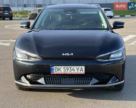 Синий Киа EV6, объемом двигателя 0 л и пробегом 40 тыс. км за 28450 $, фото 3 на Automoto.ua