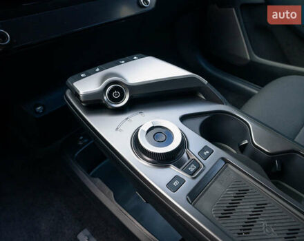 Синий Киа EV6, объемом двигателя 0 л и пробегом 1 тыс. км за 40000 $, фото 8 на Automoto.ua