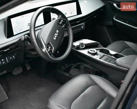 Синий Киа EV6, объемом двигателя 0 л и пробегом 74 тыс. км за 23000 $, фото 9 на Automoto.ua