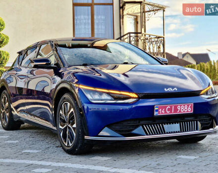 Синий Киа EV6, объемом двигателя 0 л и пробегом 243 тыс. км за 20700 $, фото 3 на Automoto.ua